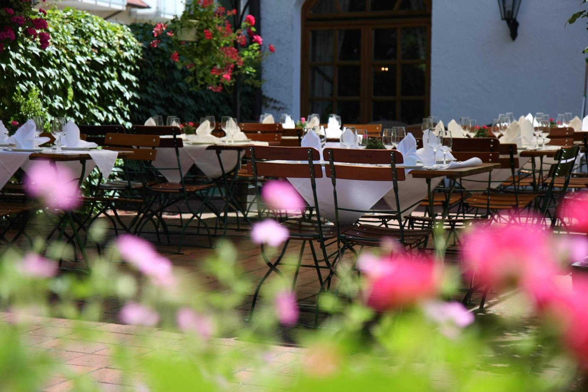 Hotel Lechnerhof Unterfoehring Exterior photo